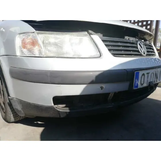 VOLKSWAGEN PASSAT BERLINA (3B2) '1998 1.9 TDI GRIS