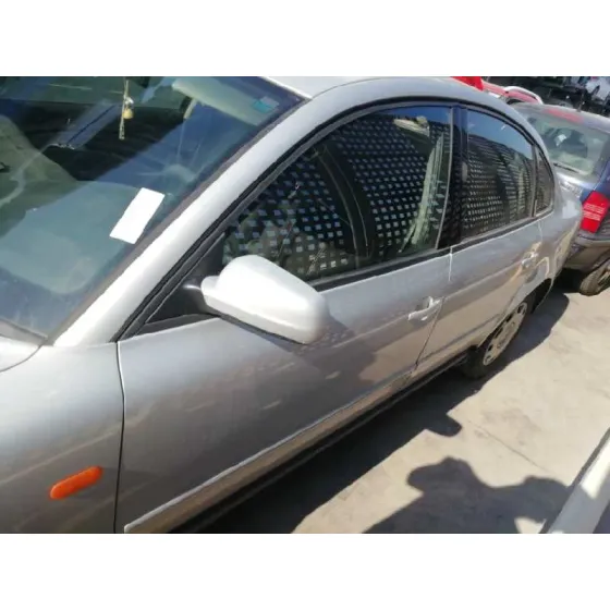 VOLKSWAGEN PASSAT BERLINA (3B2) '1998 1.9 TDI GRIS