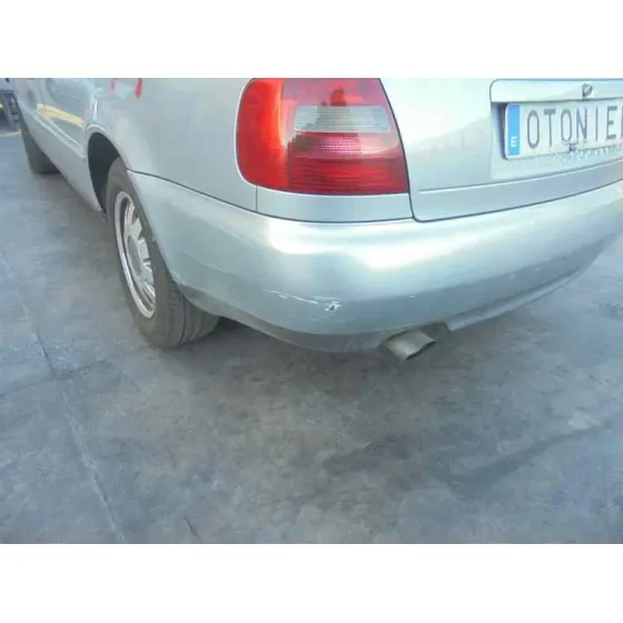 AUDI A4 BERLINA (B5) '1999 1.8 PLATA