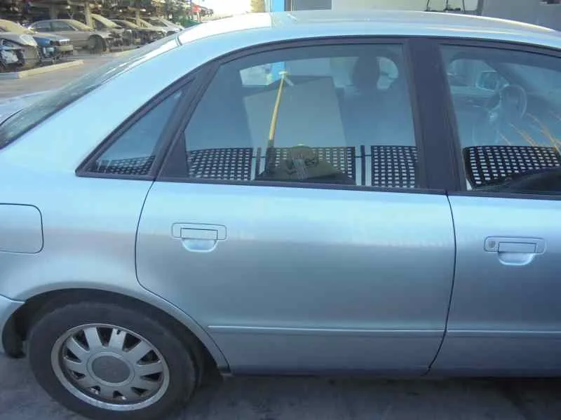 AUDI A4 BERLINA (B5) '1999 1.8 PLATA