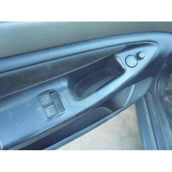 AUDI A4 BERLINA (B5) '1999 1.8 PLATA