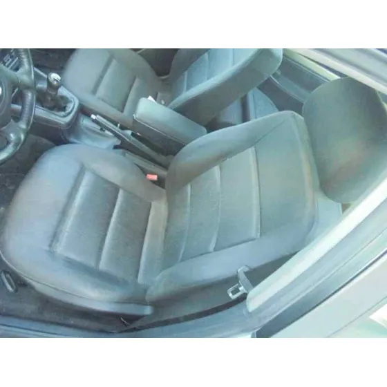 AUDI A4 BERLINA (B5) '1999 1.8 PLATA