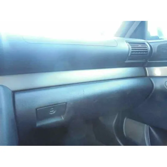 AUDI A4 BERLINA (B5) '1999 1.8 PLATA