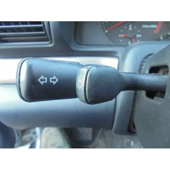 AUDI A4 BERLINA (B5) '1999 1.8 PLATA
