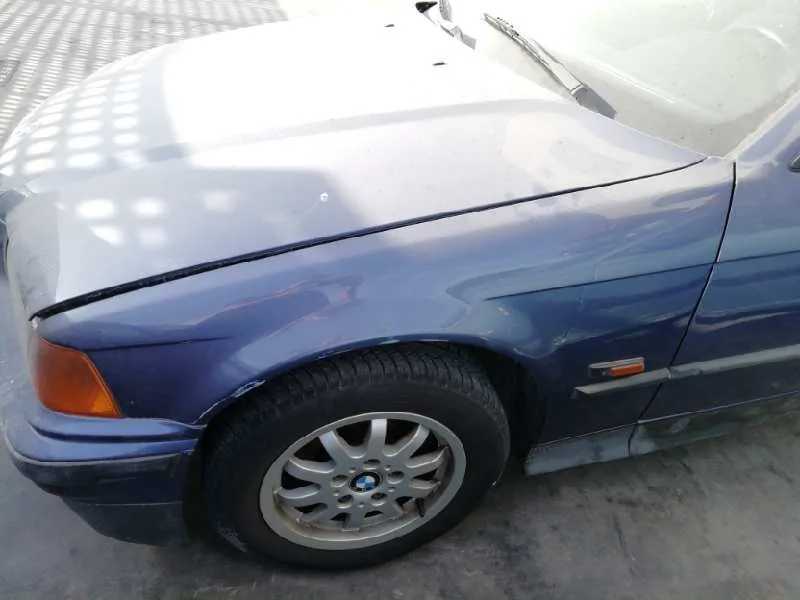 BMW SERIE 3 COMPACTO (E36) '1995 1.8 16V CAT AZUL