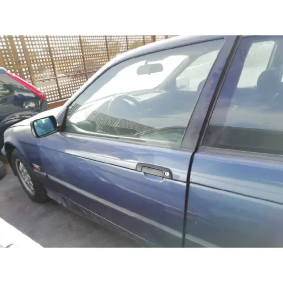 BMW SERIE 3 COMPACTO (E36) '1995 1.8 16V CAT AZUL