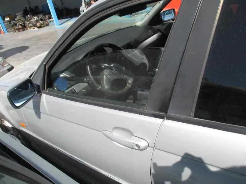 BMW SERIE 3 BERLINA (E46) BMW SERIE 3 BERLINA (E46) '2000 320D PLATA 2000