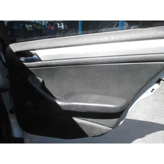 BMW SERIE 3 BERLINA (E46) '2000 320D PLATA
