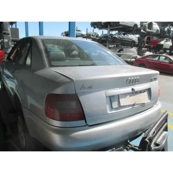 AUDI A4 BERLINA (B5) '1997 1.9 TDI GRIS PLATA