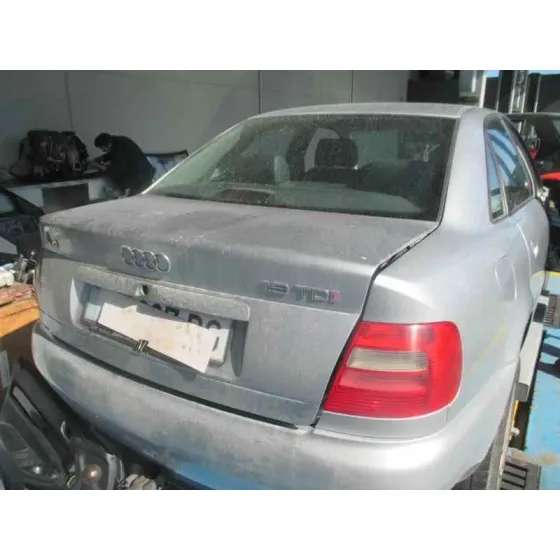 AUDI A4 BERLINA (B5) '1997 1.9 TDI GRIS PLATA