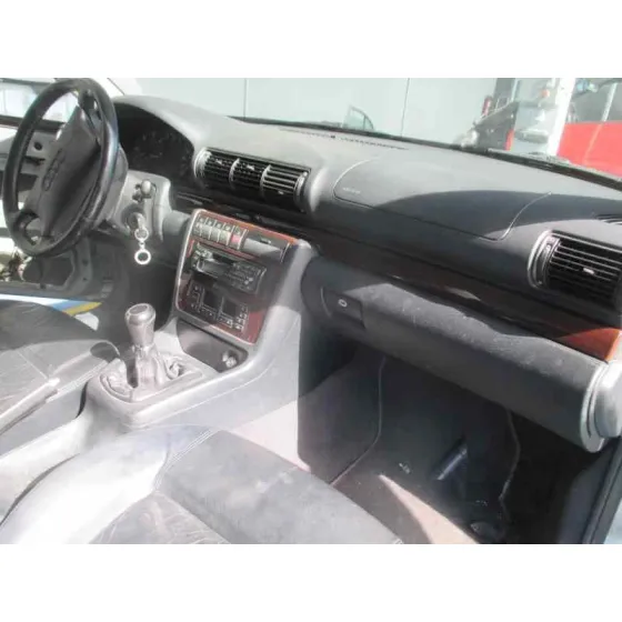 AUDI A4 BERLINA (B5) '1997 1.9 TDI GRIS PLATA