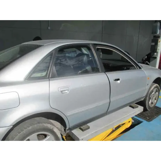 AUDI A4 BERLINA (B5) '1997 1.9 TDI GRIS PLATA