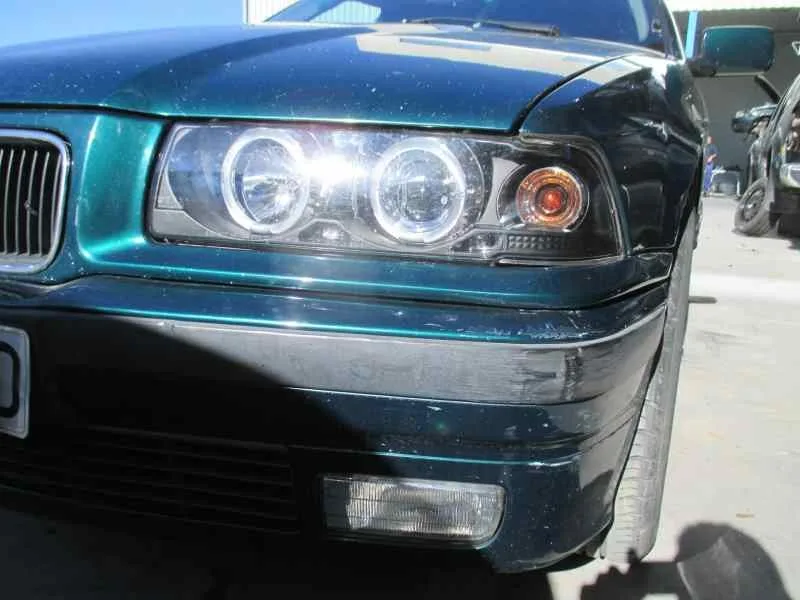 BMW SERIE 3 BERLINA (E36) BMW SERIE 3 BERLINA (E36) '1995 325TD VERDE 1991