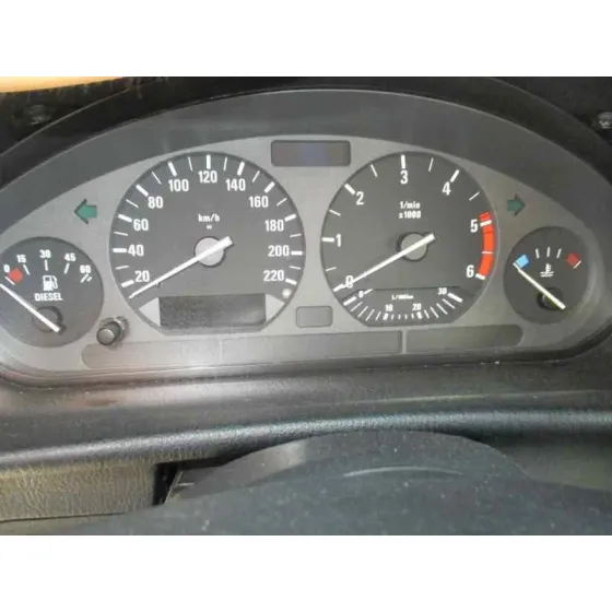 BMW SERIE 3 BERLINA (E36) '1995 325TD VERDE