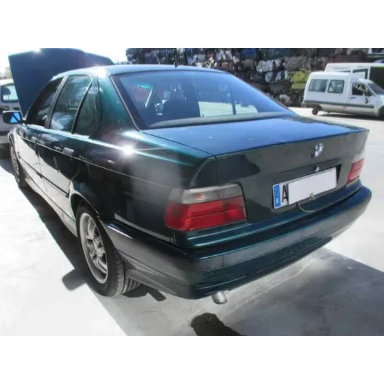 BMW SERIE 3 BERLINA (E36) '1995 325TD VERDE