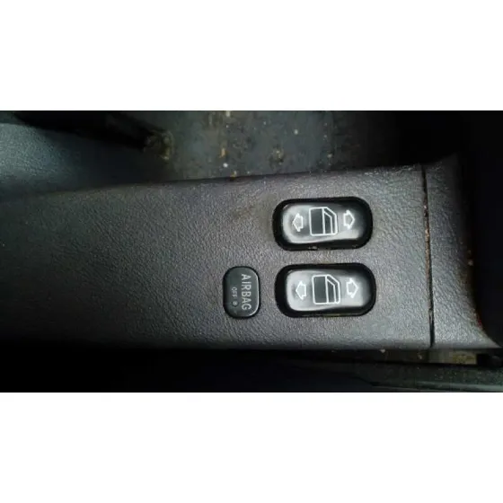 MERCEDES CLASE A (W168) '2000 140 (168.031) NEGRO