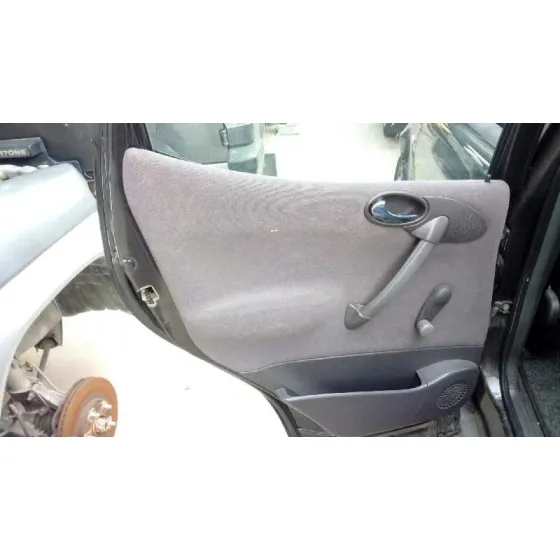 MERCEDES CLASE A (W168) '2000 140 (168.031) NEGRO