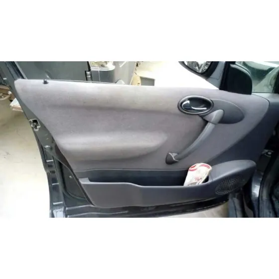 MERCEDES CLASE A (W168) '2000 140 (168.031) NEGRO