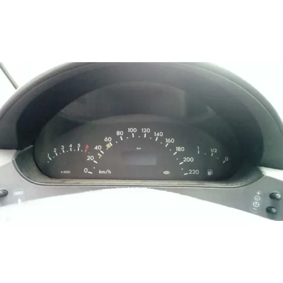 MERCEDES CLASE A (W168) '2000 140 (168.031) NEGRO
