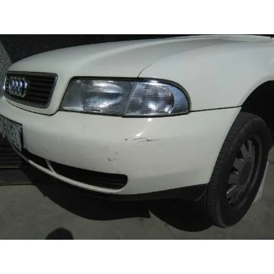 AUDI A4 BERLINA (B5) '1999 1.8 BLANCO