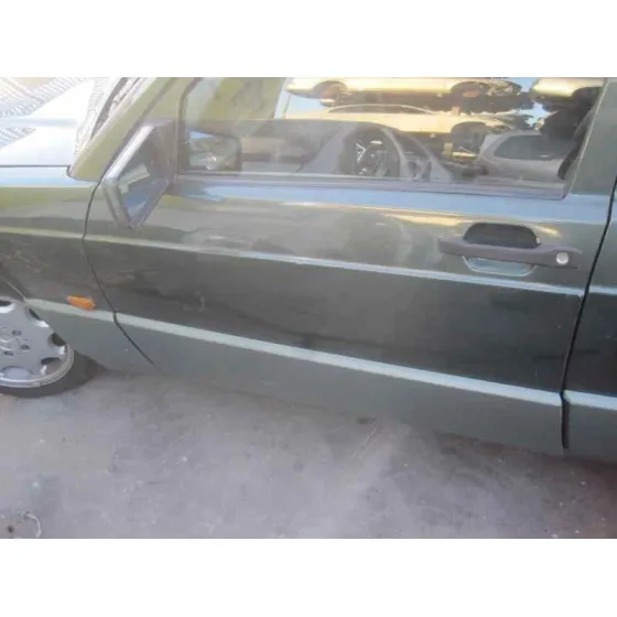 MERCEDES CLASE C (W201) BERLINA '1992 2.5 D 190 (201.126) VERDE