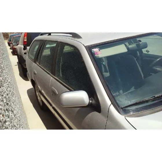 NISSAN PRIMERA BERLINA (P11) '1998 2.0 NAVIGATION PLATA