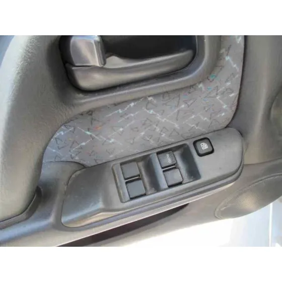 NISSAN PRIMERA BERLINA (P11) '1998 2.0 NAVIGATION PLATA