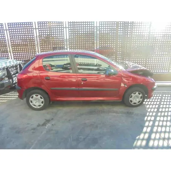 PEUGEOT 206 BERLINA '1999 XR GRANATE