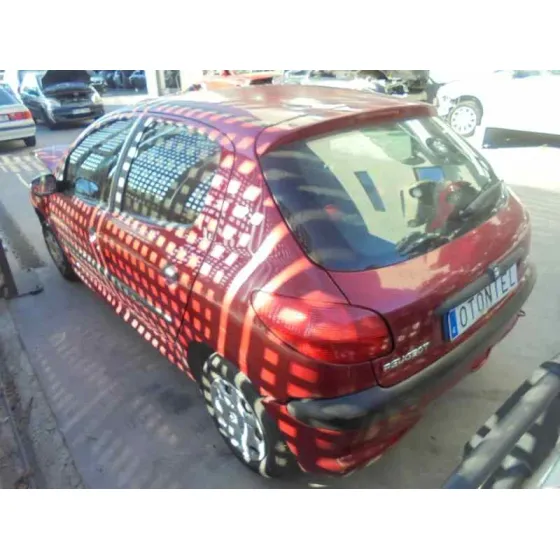 PEUGEOT 206 BERLINA '1999 XR GRANATE