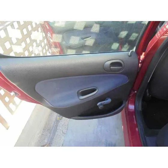 PEUGEOT 206 BERLINA '1999 XR GRANATE