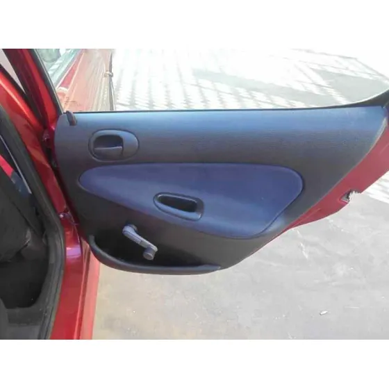 PEUGEOT 206 BERLINA '1999 XR GRANATE