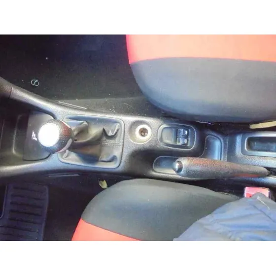 PEUGEOT 206 BERLINA '1999 XR GRANATE
