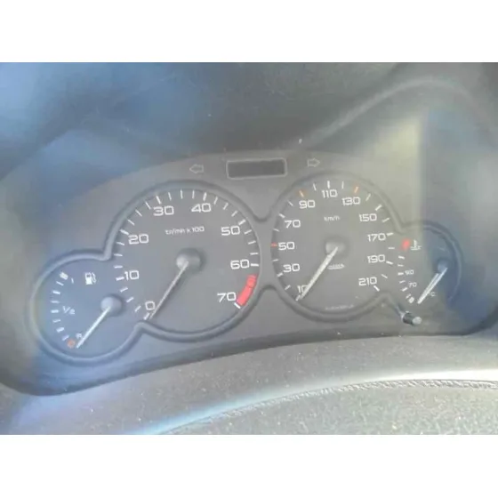 PEUGEOT 206 BERLINA '1999 XR GRANATE