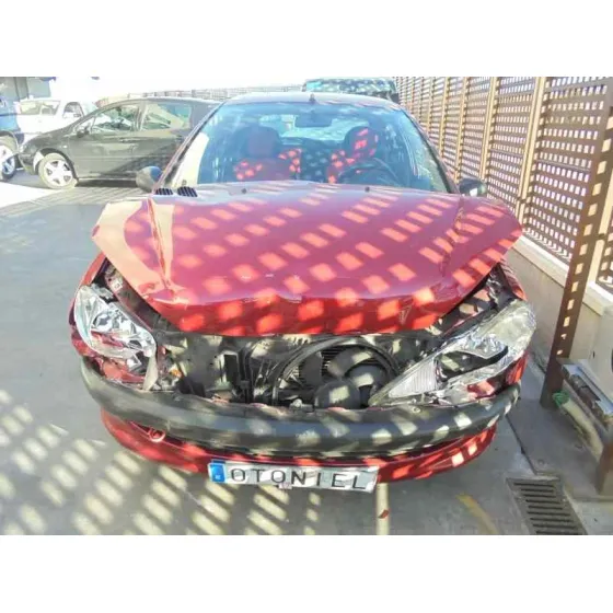 PEUGEOT 206 BERLINA '1999 XR GRANATE