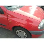 RENAULT CLIO II FASE I (B/CBO) '1998 1.2 ROJO