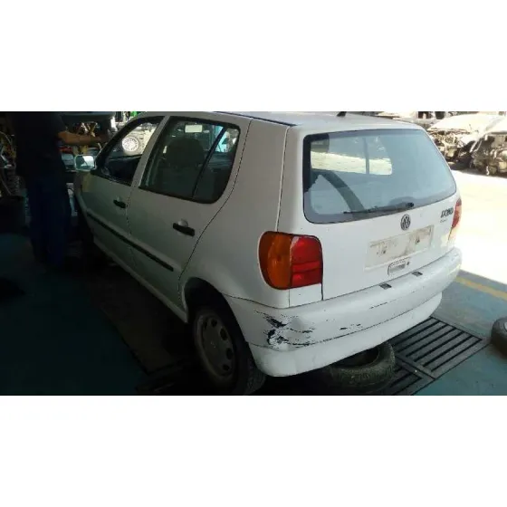 VOLKSWAGEN POLO BERLINA (6N1) '1995 BASICO BLANCO