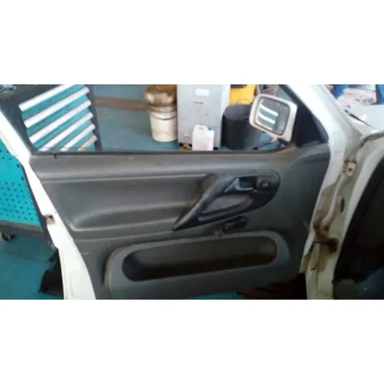 VOLKSWAGEN POLO BERLINA (6N1) '1995 BASICO BLANCO
