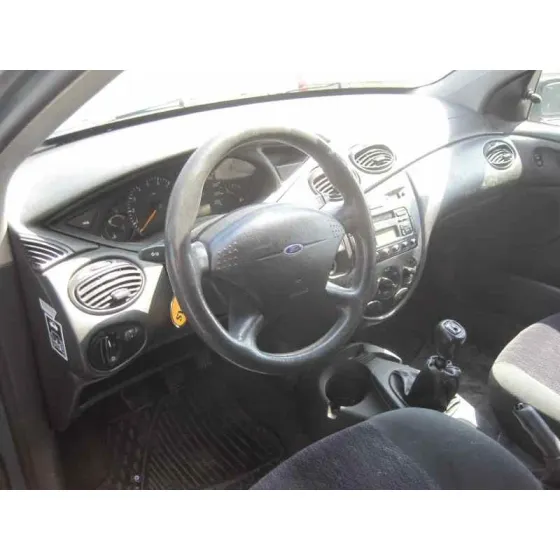 FORD FOCUS BERLINA (CAK) '1999 GHIA VERDE