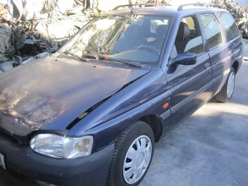 FORD ESCORT BERL./TURNIER FORD ESCORT BERL./TURNIER '1998 ATLANTA GHIA BERLINA AZUL 1995