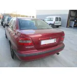 VOLVO S40 BERLINA VOLVO S40 BERLINA '1999 1.6 ROJO 2001