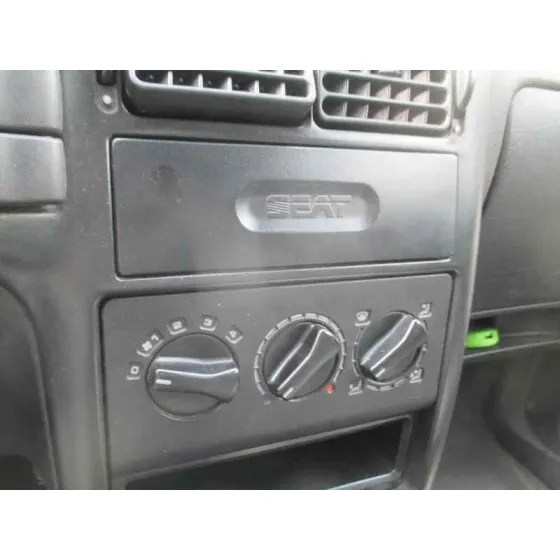 SEAT IBIZA (6K) '1994 BASICO BLANCO