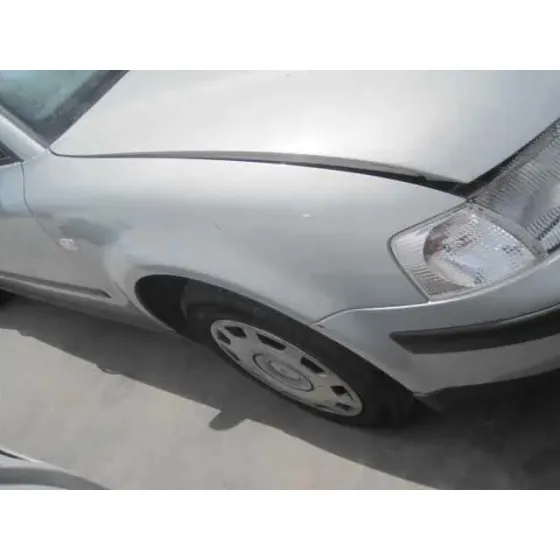 VOLKSWAGEN PASSAT BERLINA (3B2) '2000 BERLINA GRIS