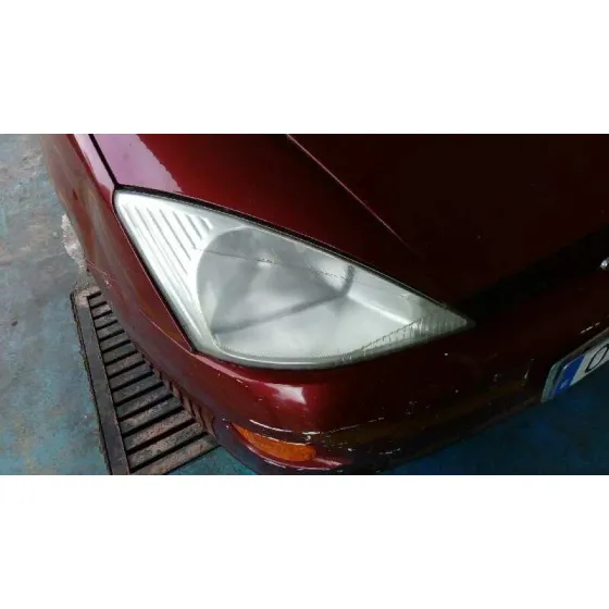 FORD FOCUS BERLINA (CAK) '2000 AMBIENTE GRANATE