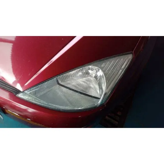 FORD FOCUS BERLINA (CAK) '2000 AMBIENTE GRANATE