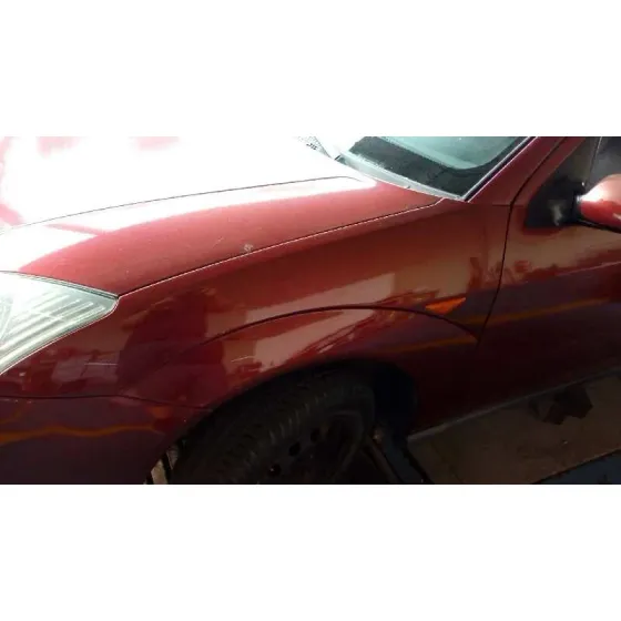 FORD FOCUS BERLINA (CAK) '2000 AMBIENTE GRANATE