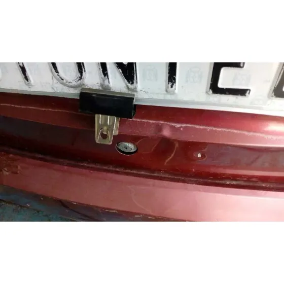 FORD FOCUS BERLINA (CAK) '2000 AMBIENTE GRANATE