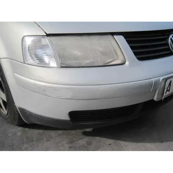 VOLKSWAGEN PASSAT BERLINA (3B2) '2000 HIGHLINE SYNCRO / 4MOTION GRIS