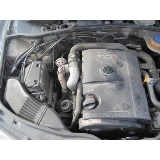 VOLKSWAGEN PASSAT BERLINA (3B2) '2000 HIGHLINE SYNCRO / 4MOTION GRIS