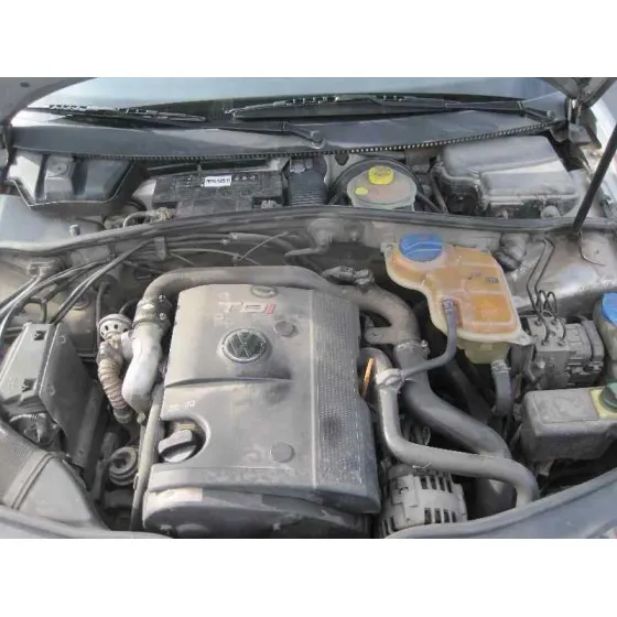 VOLKSWAGEN PASSAT BERLINA (3B2) '2000 HIGHLINE SYNCRO / 4MOTION GRIS