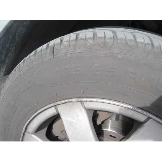 VOLKSWAGEN PASSAT BERLINA (3B2) '2000 HIGHLINE SYNCRO / 4MOTION GRIS